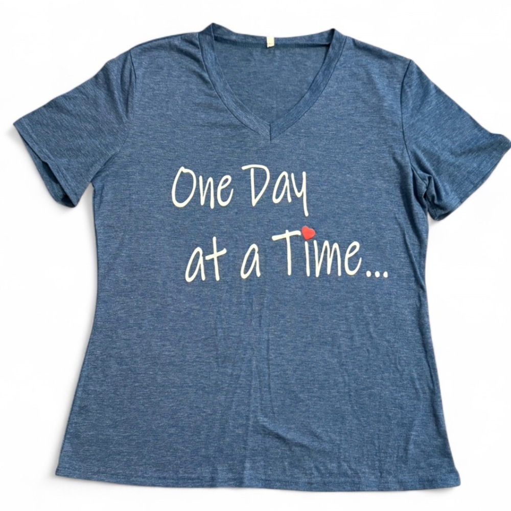 Women’s Blue V-Neck Graphic T-Shirt. Small - Picture 1 of 5